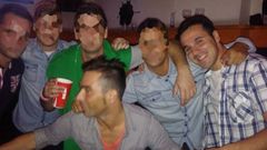 Mamel Casta��n y David Carragal en una foto de amigos