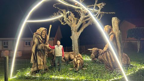 Las piezas talladas en madera son obra del nedense Carlos Garca, de la firma 2Duendes