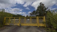 Entrada a las antiguas instalaciones de la central t�rmica de Meirama, en cuyas inmediaciones se habilitar�n dos megabater�as de litio.