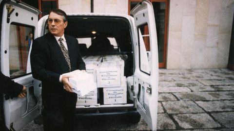 José Antonio Orza con los presupuestos gallegos de 1995