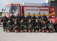 Imagen de los quince profesionales contratados por el Concello de Nar�n. 