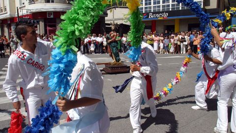 Danza de los Arcos en Cario