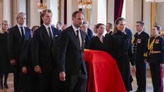 Traslado del f�retro del rey Harald de Noruega