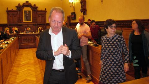 Concejales de IU y XsP abandonan el pleno de la corporaci�n gijonesa