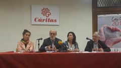 De izquierda a derecha: Mari Luz Baeza, secretaria general de C�ritas; Ignacio Alonso Areces, director; Carmen �lvarez, responsable del departamento de an�lisis y estudios; y Jes�s Rodr�guez, delegado episcopal
