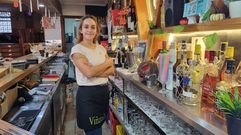 Mara Prada regenta el bar Venus, en la calle Profesor Eloy Mira de O Barco,  desde el pasado mes de febrero. 