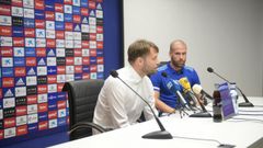Michu Ortu�o presentacion Carlos Tartiere.Michu, durante la presentaci�n de Alfredo Ortu�o