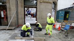 Los trabajadores dan los �ltimos retoques a las obras, en una imagen de archivo