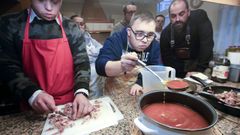 Os Cachivaches y Down Lugo se unen para cocinar el arroz m�s inclusivo