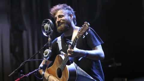 El cantautor Luis Fercn