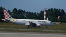 Llegada de un vuelo de Volotea al aeropuerto de Asturias, que se encuentra a menos de una hora en coche por autov�a desde Ribadeo