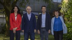 Los candidatos de las cuatro fuerzas pol�ticas con representaci�n en el Concello de Santiago, Mar�a Rozas, Xos� S. Bugallo, Borja Verea y Goretti Sanmart�n, antes de iniciar el debate organizado por La Voz y Radio Voz en la Facultade de Ciencias Pol�ticas e Sociais de la USC, en el Campus Vida