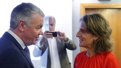 La ministra para la Transici�n Ecol�gica en funciones, Teresa Ribera, y el presidente de la Federaci�n Asturiana de Empresarios (FADE), Belarmino Feito,