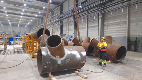 Primeras piezas fabricadas por Nervi�n Naval Offshore en As Somozas para el astillero de Fene