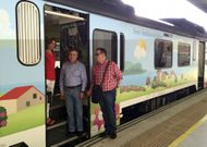 La directora xeral de Turismo, Nava Castro, particip� en el viaje que abri� la oferta veraniega. 