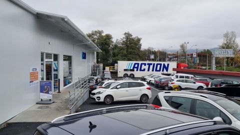 La cadena de origen holand�s Action abri� recientemente un establecimiento en la zona.