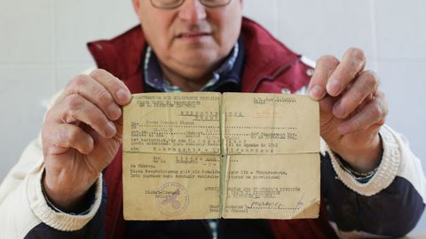 Carn� de la Wehrmacht que autorizaba a Penabad a conducir veh�culos militares