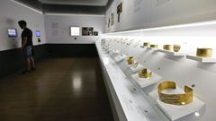 Coleccin de ourivara castrexa no Museo Provincial