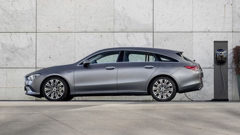 Mercedes inicia la venta de los nuevos CLA 250 e Coup� y Shooting Brake
