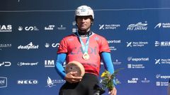 Manu Ochoa, en lo m�s alto del podio tras firmar un fin de semana perfecto en La Seu.