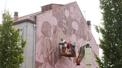 Las Meninas en un lateral de un edificio