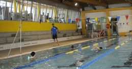Las pr�cticas diarias de alumnos de un curso de FP se suman a los cursillos habituales del centro. 