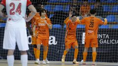 Bingyoba, Charly, Raid e Izan celebran el gol burelista contra el Legan�s en el Vista Alegre.