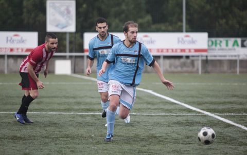 Al Estudiantil le pesaron los errores en defensa en la visita del l�der. 