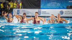 Una jornada de espect�culo en el agua de la piscina ol�mpica de Pontevedra