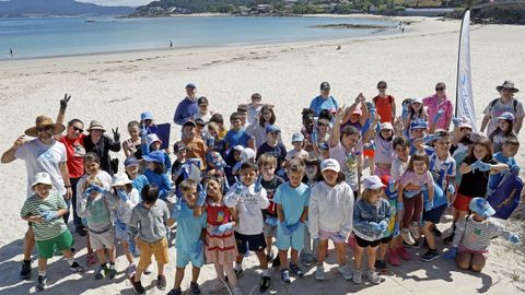 Voz natura, Actividade Voz Natura con CEIP Santa Irene + CEIP Campanario. Limpeza  Playa de Suigrexa (Porto do Son)