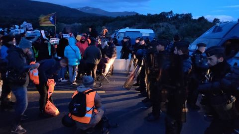 Bloqueo de la AP-7 en La Jonquera (Gerona)