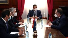 S�nchez y Grande-Marlaska, durante su reuni�n con el presidente de la ciudad aut�noma de Melilla, Eduardo de Castro