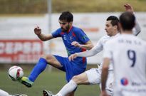 Germ�n P�rez se movi� ayer por delante de la defensa del plantel azul�n. 