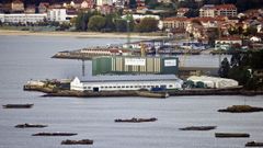 Instalaciones de Aister en la zona de Punta Arro�s, en Moa�a, en una imagen de archivo.