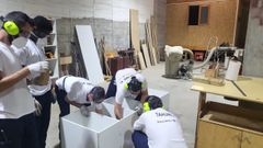 El alumnado de la especialidad de carpinter�a del obradoiro de empleo Tahume ya ha arrancado las pr�cticas en el taller