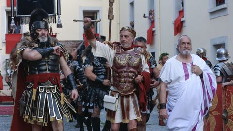 En las termas romanas, hubobendicin de tropas y estandartes 