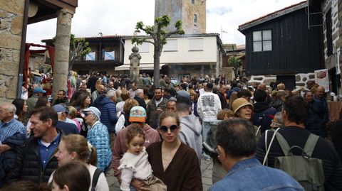Raigame volveu ateigar de xente Vilanova dos Infantes.Os traxes tradicionais cobraron vida de novo en Raigame.