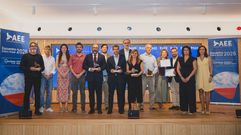 Beatriz Couce, en el centro, con el resto de los galardonados y los impulsores de los premios