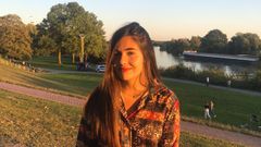La asturiana Graciela D�az en la rivera del r�o Weser, Bremen
