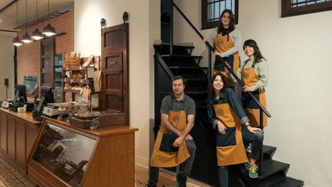 El equipo de Kolozero con sus socios fundadores, Pablo y Asya, en primer plano