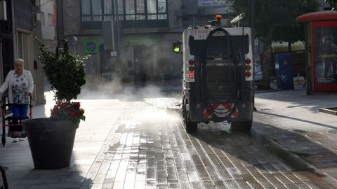 Los costes por la limpieza de calles y playas se incrementan durante los meses de verano