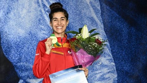 La tiradora pontevedresa del club vigu�s El Olivo, con la medalla de bronce conquistada este mi�rcoles en florete el Europeo de Esgrima.