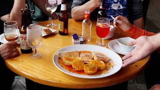 Un plato de raya en caldeirada, en la Festa da Raia de Portonovo, en abril del 2023.