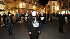 Concentraci�n por el 25N en la plaza de A Peregrina, en Pontevedra