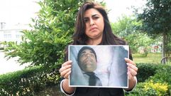 Elva intent� contactar con su marido por Facebook y se encontr� su imagen en una caja. 
