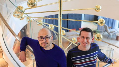 Demis Hassabis y John Jumper, los creadores de la IA que predice la estructura de las protenas que gan el Nobel