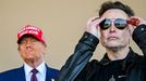 Trump y Musk asisten al lanzamiento de un cohete de SpaceX, propiedad del magnate, a finales de 2024.