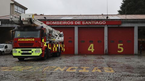 El parque de Bombeiros de Santiago apenas tiene actividad.