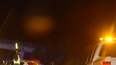 Foto de archivo de una intervención de un agente de Tráfico en un accidente viario