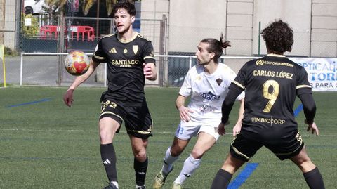 El Compos sufri&oacute; en A Grela ante el Silva la segunda derrota de la temporada (2-1)